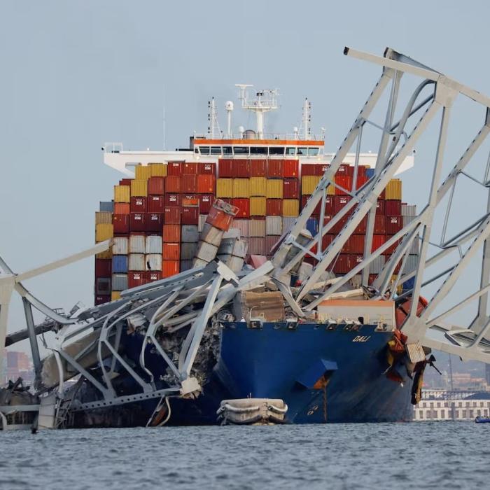 خطرات حمل و نقل دریایی: سفری پر ریسک در دل امواج